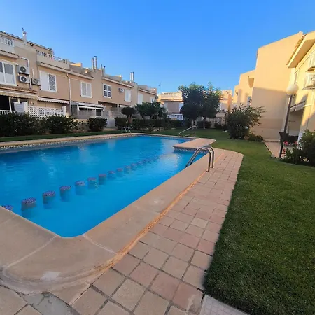 Ferienhaus 100m From The Paradisiacal Coves Of Torrevieja